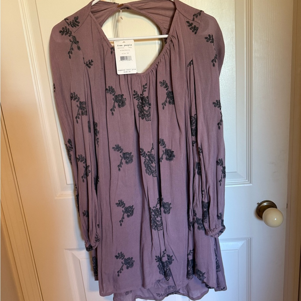 Free People Embroidered Purple Floral Dress. Size XS. NWT
